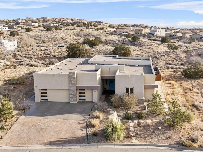 Contemporary Home For Sale In Rio Rancho, NM